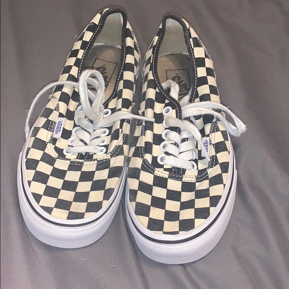 checkered tie up vans
